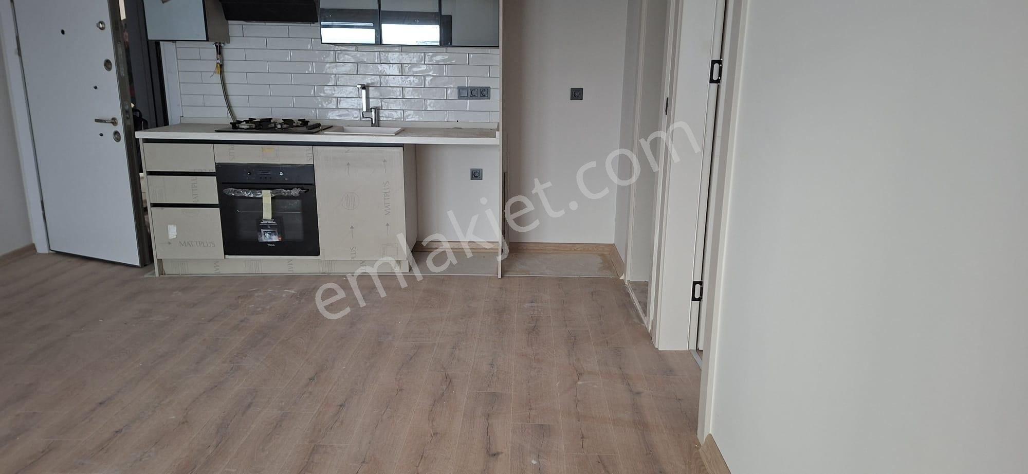 Donanmacı Mah. Sıfır Binada 1+1 Kiraiık Daire - Görsel 3