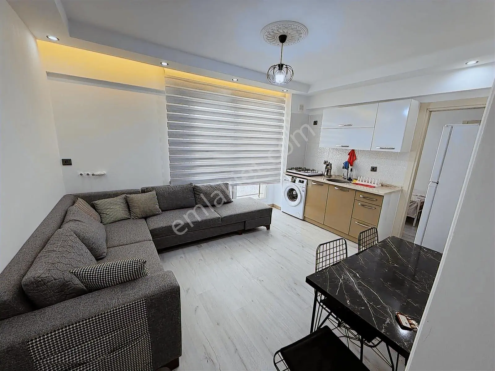 Davutlarda Eşyalı Satılık Yatırımlık 1+1 Arakat Daire