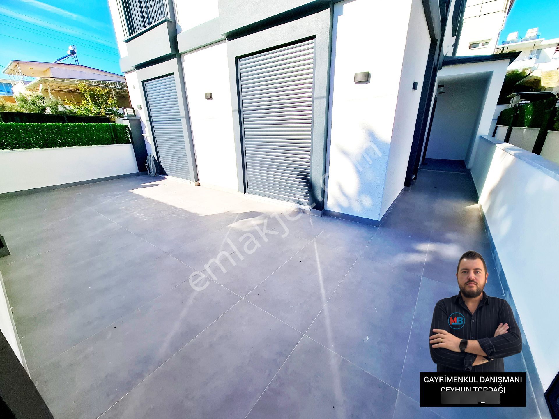 Didim Mavişehirde 3+1 Tripleks Müstakil Bahçeli Ön Cephe Denize 350 Metre Villa ! - Görsel 4