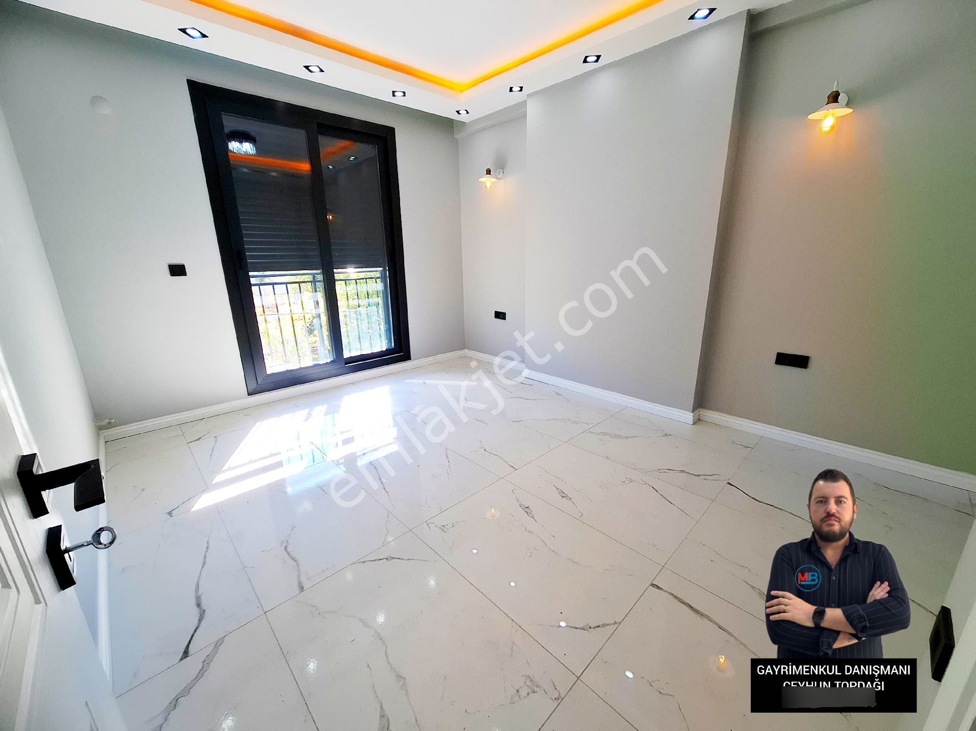 Didim Mavişehirde 3+1 Tripleks Müstakil Bahçeli Ön Cephe Denize 350 Metre Villa ! - Görsel 20