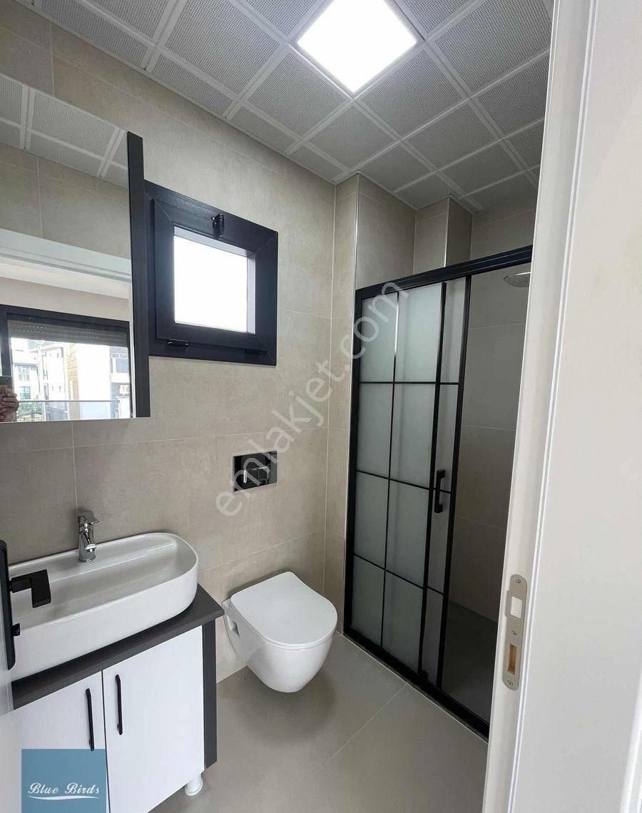 Kuşadası Davutlar Tripleks 4+1 Asansörlü Lüks Villa - Görsel 4