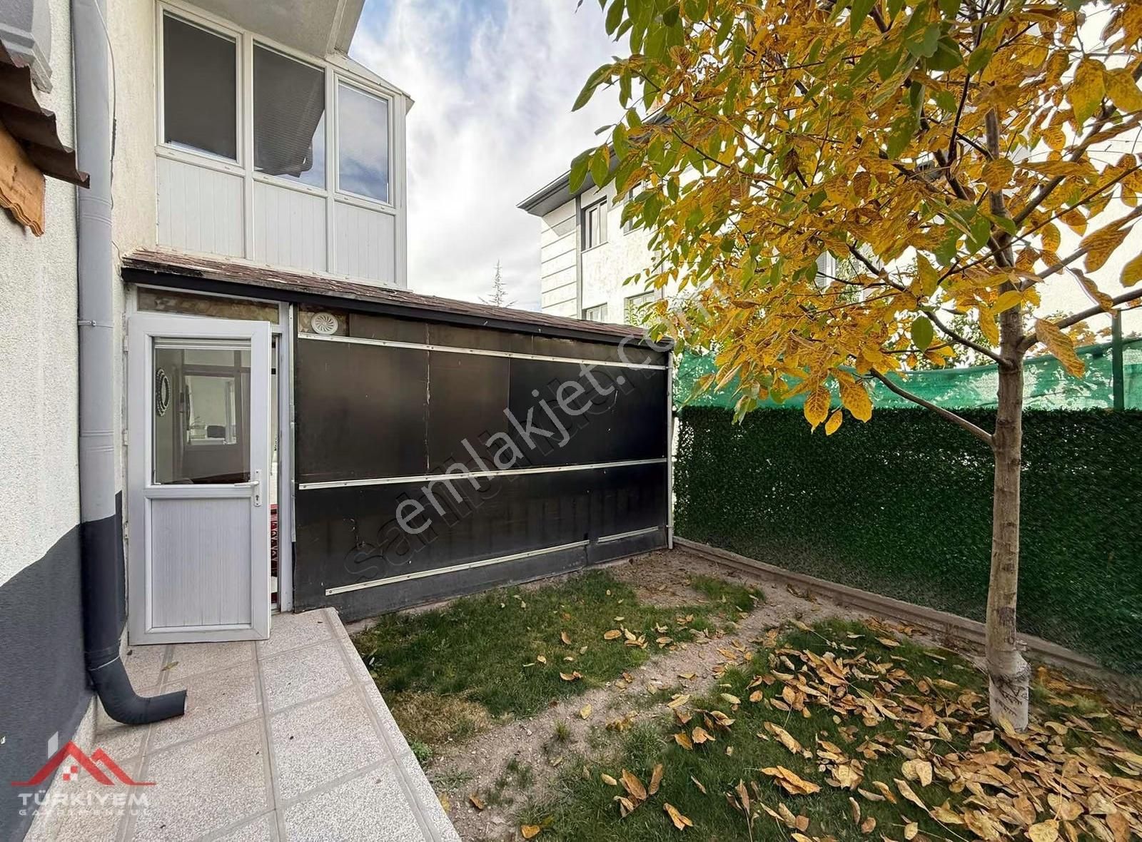 Tramvay'a Yürüme Mesafesinde Lüks Yapılı Bağımsız Villa - Görsel 9