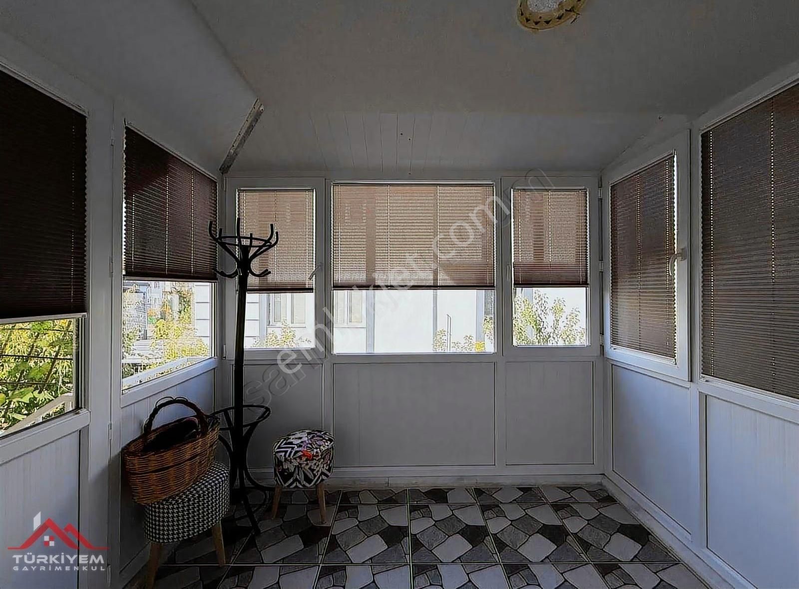 Tramvay'a Yürüme Mesafesinde Lüks Yapılı Bağımsız Villa - Görsel 25