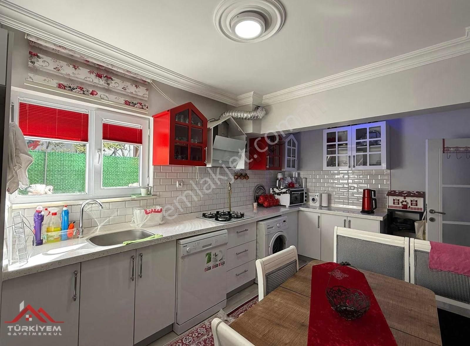 Tramvay'a Yürüme Mesafesinde Lüks Yapılı Bağımsız Villa - Görsel 40