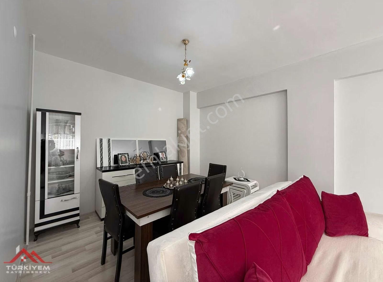 Tramvay'a Yürüme Mesafesinde Lüks Yapılı Bağımsız Villa - Görsel 8