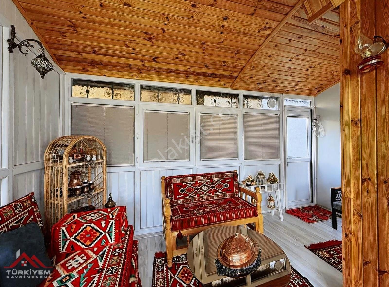 Tramvay'a Yürüme Mesafesinde Lüks Yapılı Bağımsız Villa - Görsel 36