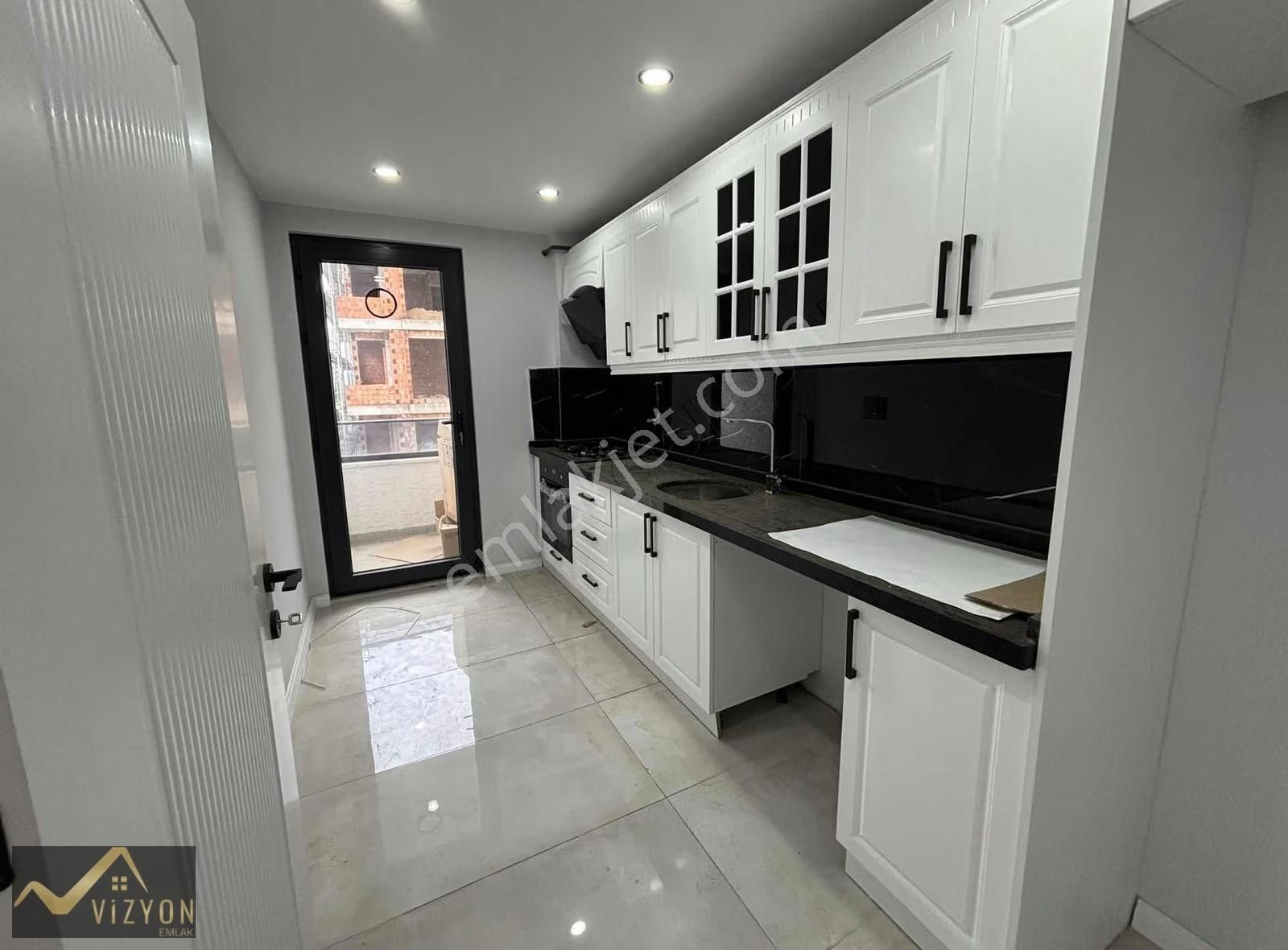 2+1 Bayramoğlunun En Güzel Bölgesinde - Görsel 8