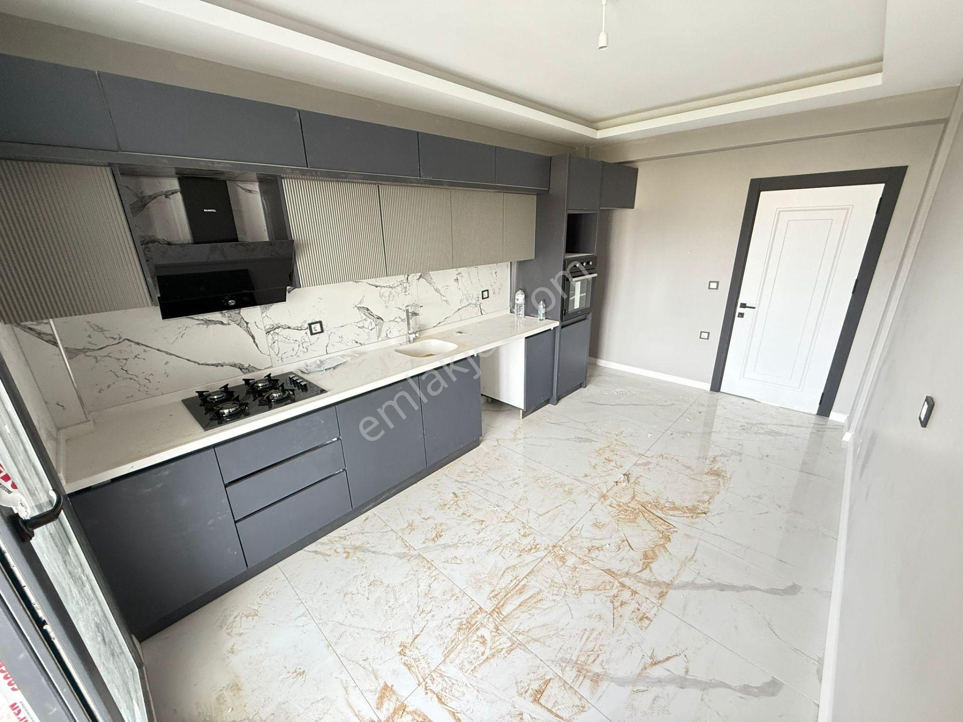 ▇ Kadıköy'de Site İçin'de 130 M2 Geniş Balkonlu 2+1 Lüks Daire ▇ - Görsel 18
