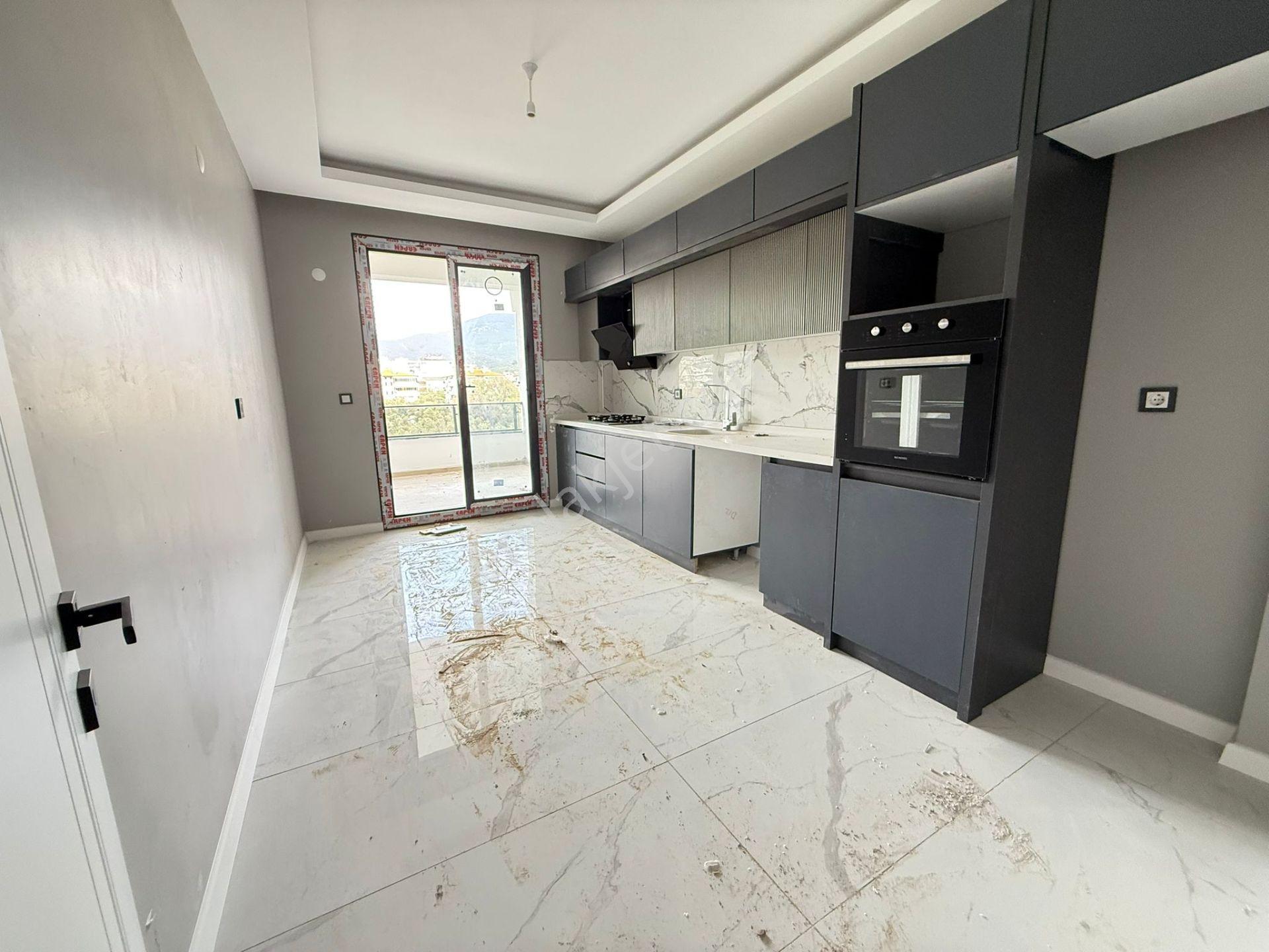 ▇ Kadıköy'de Site İçin'de 130 M2 Geniş Balkonlu 2+1 Lüks Daire ▇ - Görsel 31