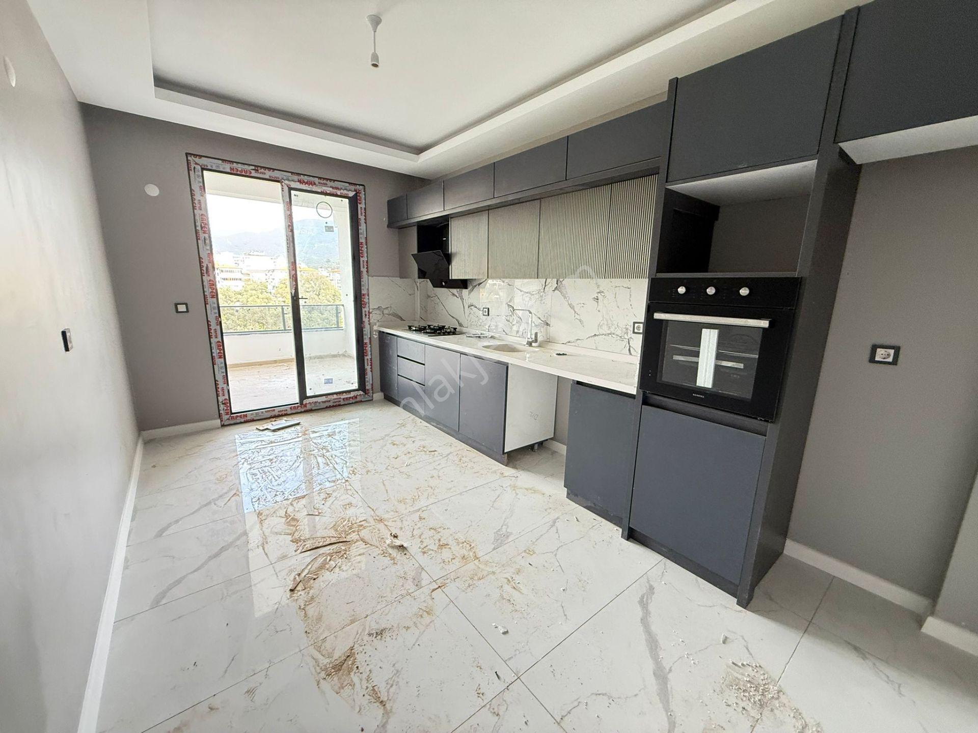 ▇ Kadıköy'de Site İçin'de 130 M2 Geniş Balkonlu 2+1 Lüks Daire ▇ - Görsel 28