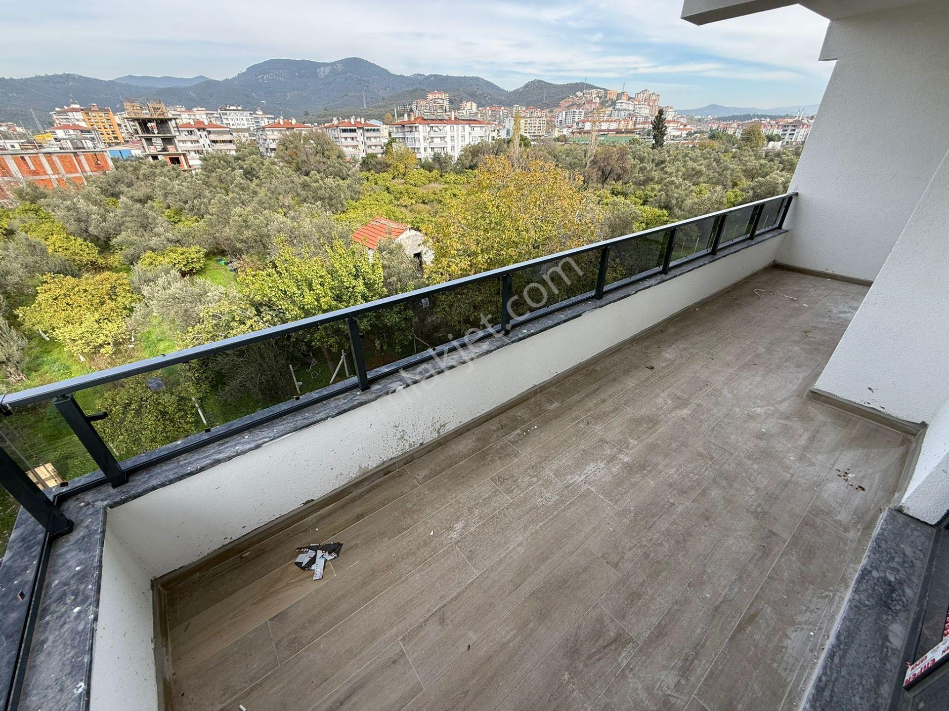 ▇ Kadıköy'de Site İçin'de 130 M2 Geniş Balkonlu 2+1 Lüks Daire ▇ - Görsel 6