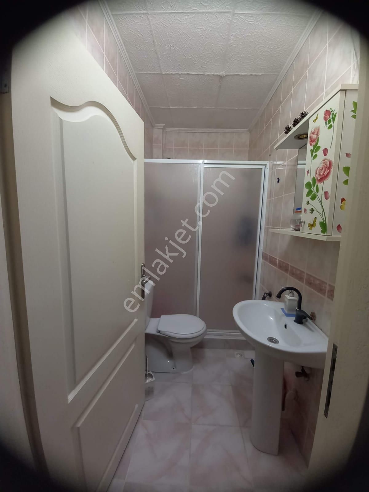 Sahibinden Gürpınar Pınartepe Mah. Cadde Üzeri Mustakil Konumda Geniş Bahçe Ve Deniz Manzaralı Daire - Görsel 24