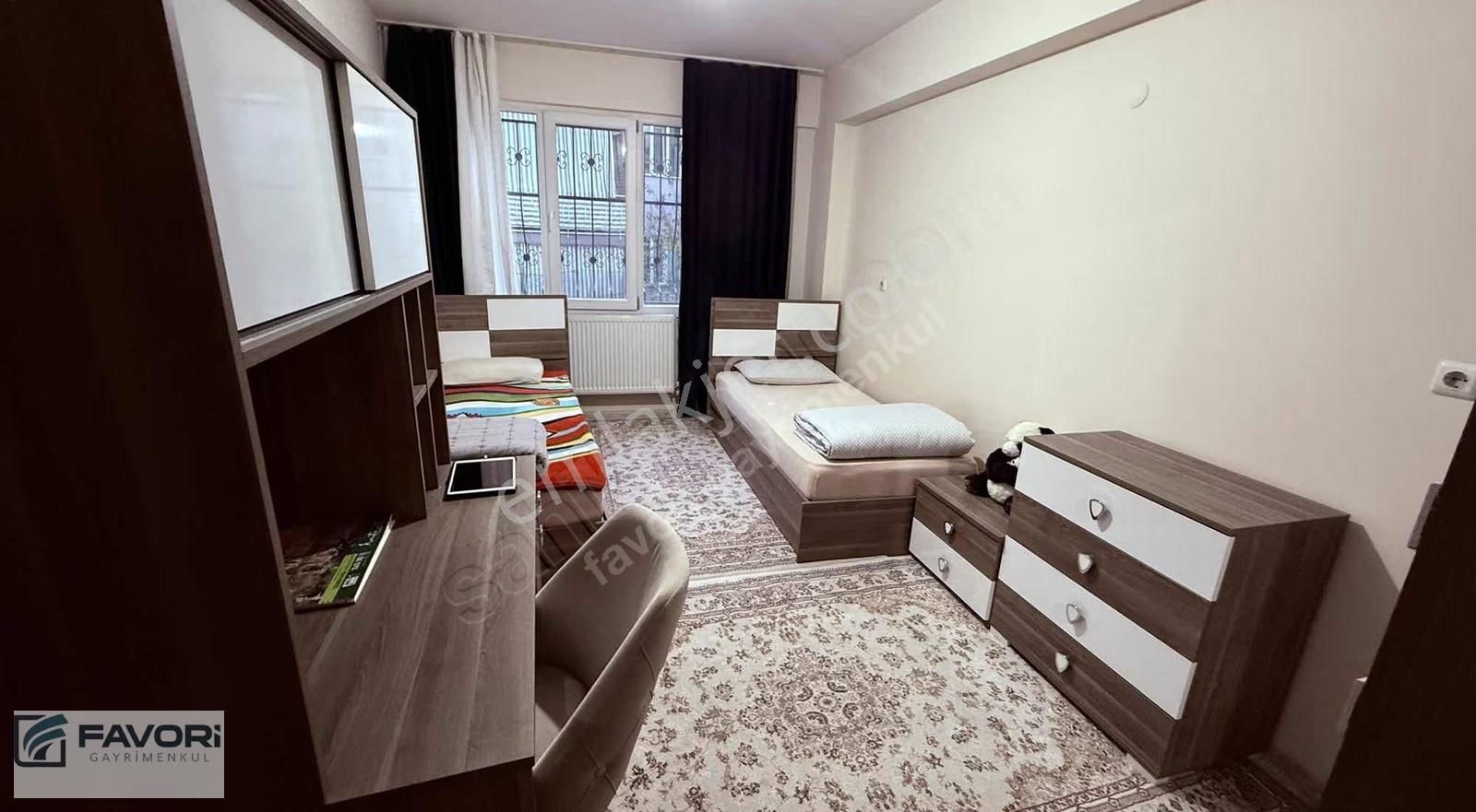 Favori'den Atapark Yakını 1+1 Balkonlu Geniş Apart