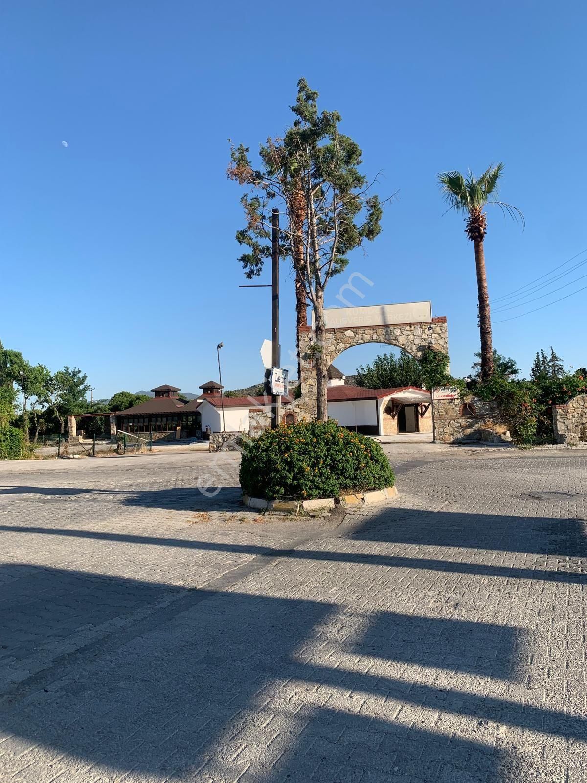 Kumluova Karadere Kavşağında 1.050 M² Ruhsatlı Kiralık Ticari İşyeri - Görsel 8