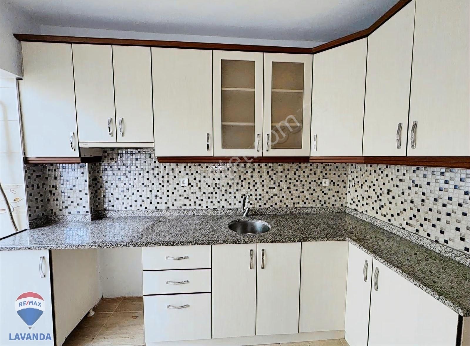 Şehir Merkezinde 3+1 Masrafsız Ve Aydınlık Daire - Görsel 5