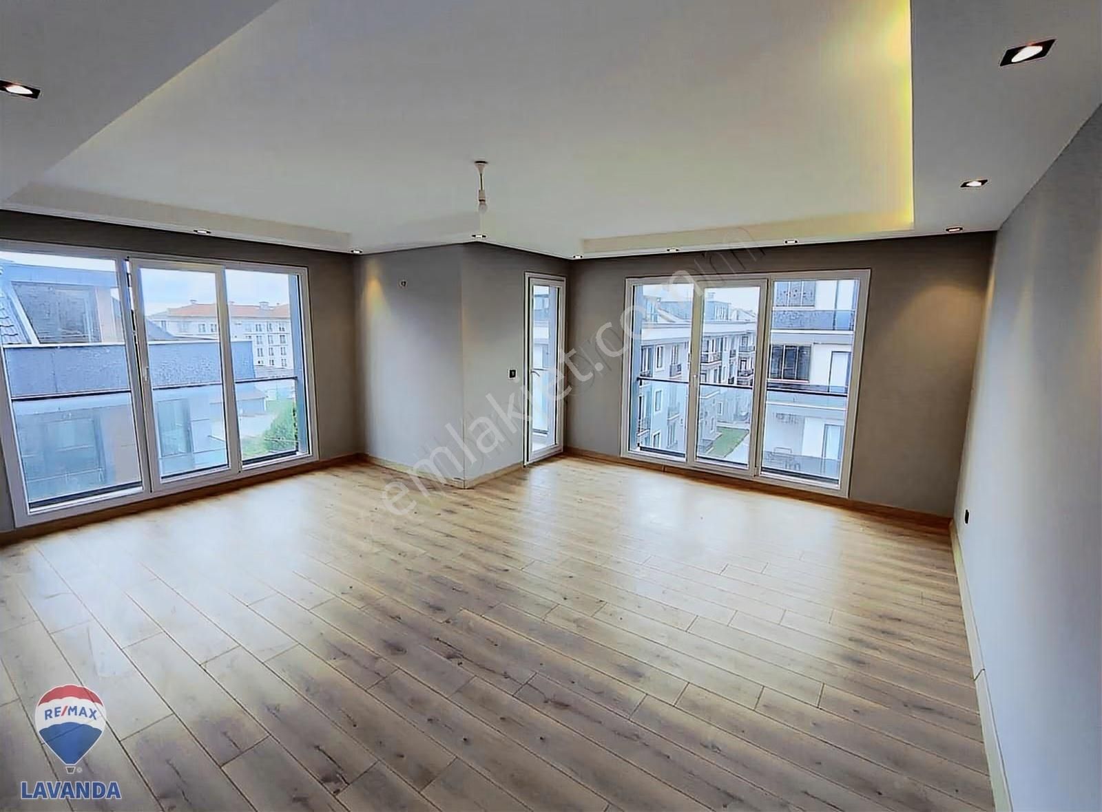 Remax Lavanda'dan Beylikdüzü Kavaklı'da Kiralık 3+1 Daire - Görsel 12