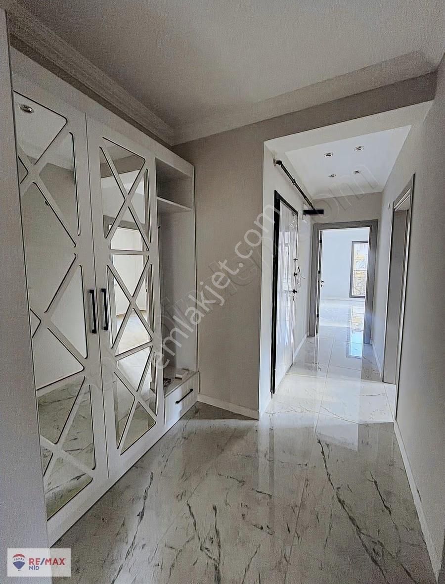 Remax Mıd Ofısınde Kıralık Daıre - Görsel 23