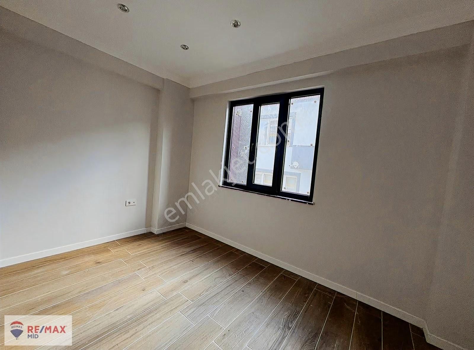 Remax Mıd Ofısınde Kıralık Daıre - Görsel 15