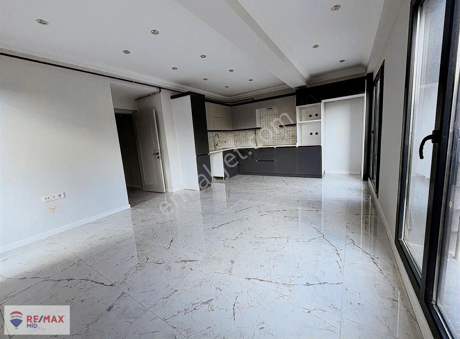 Remax Mıd Ofısınde Kıralık Daıre - Görsel 17