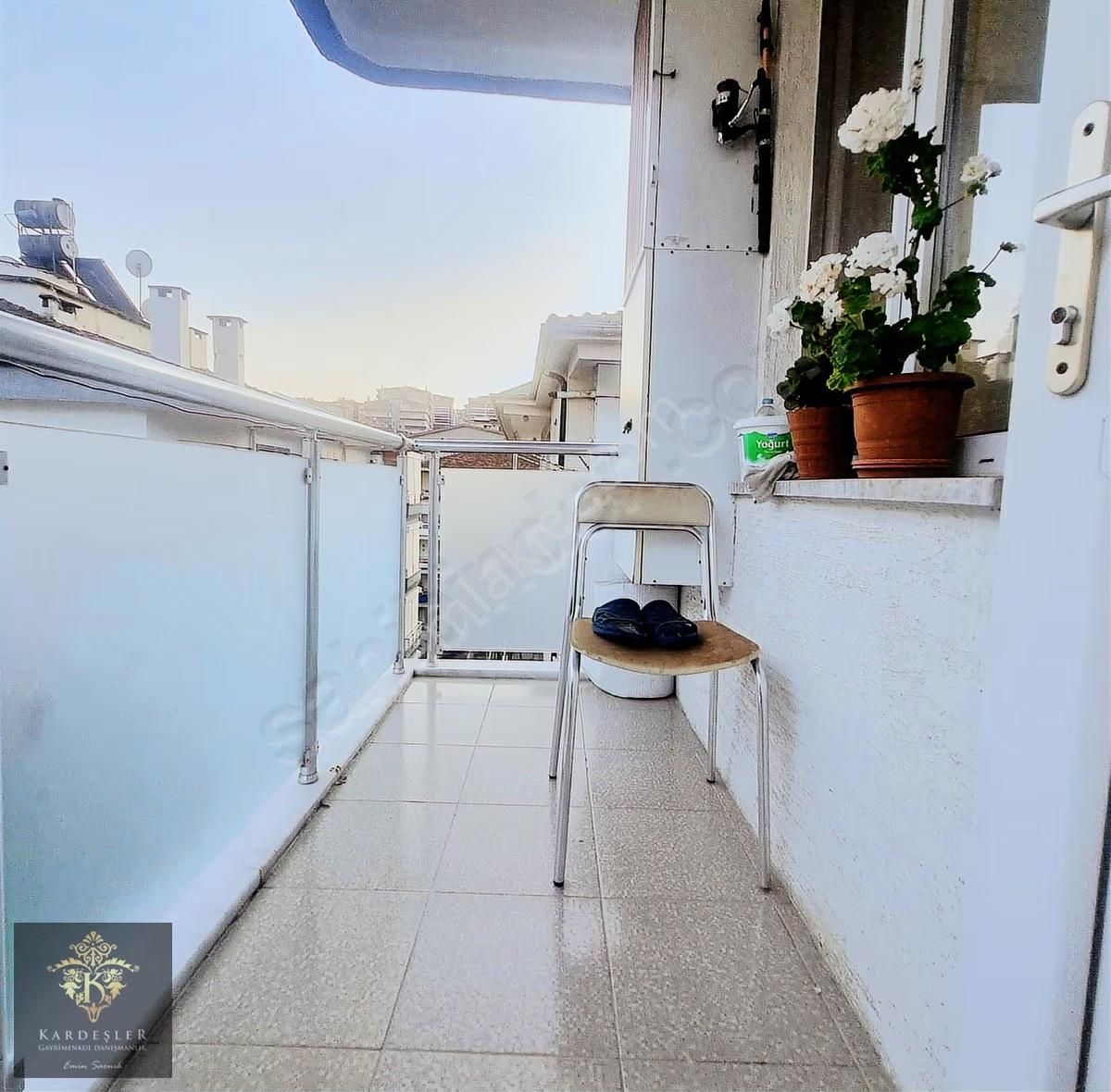 Güzelyalı Mahallesinde Denize Yürüme Mesafesinde Satılık Daire - Görsel 28