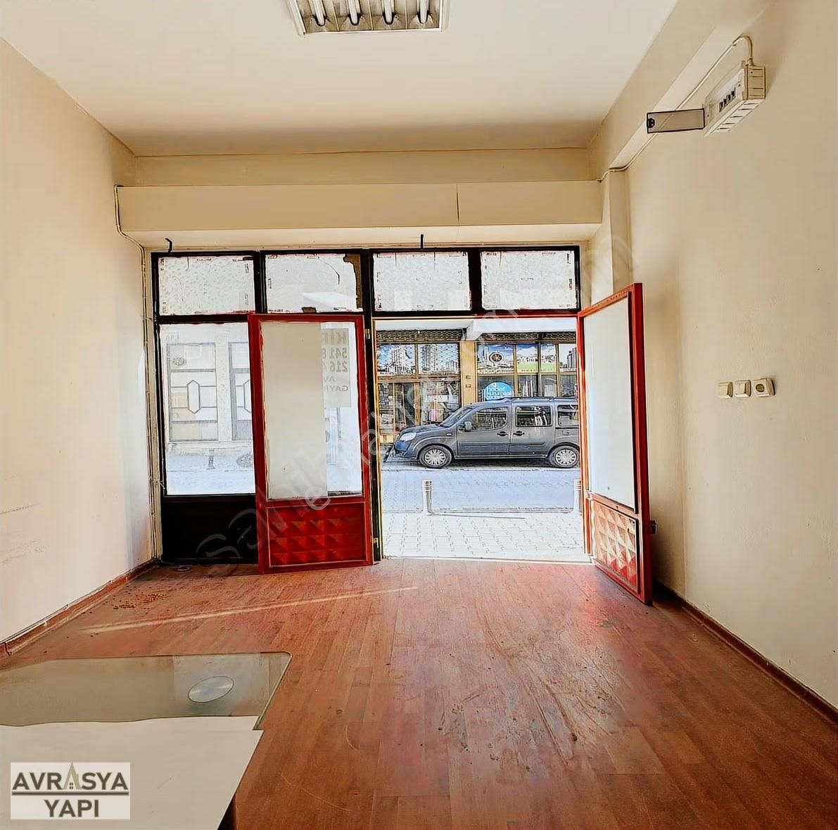 Kod 2169 Yamanevler Mah. Caddeye Cephe Bahçe Kullanımlı Kiralık - Görsel 9