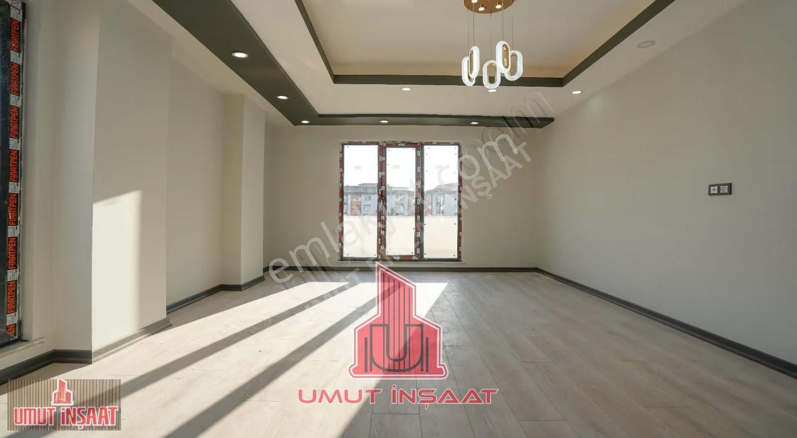 Okullar Bölgesinde Teraslı Daire - Görsel 3