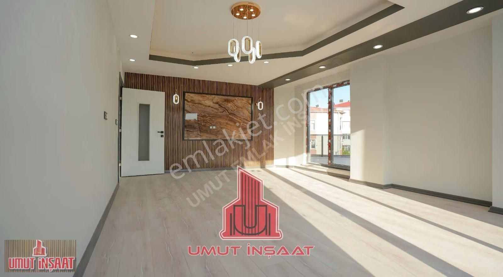 Okullar Bölgesinde Teraslı Daire