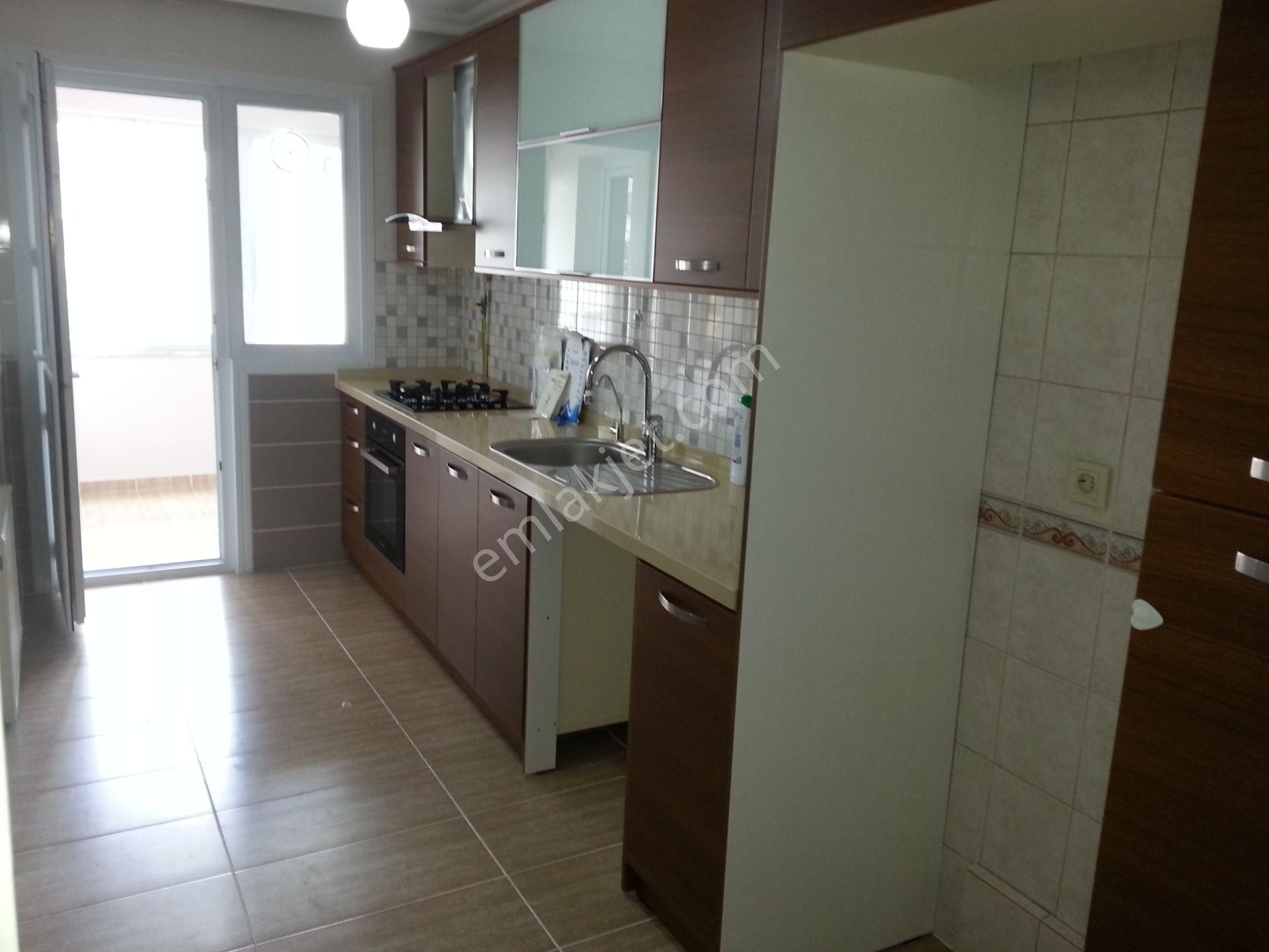 Ümraniye İstiklal Mahallesinde Site İçinde Satılık 3+1 Daire - Görsel 10