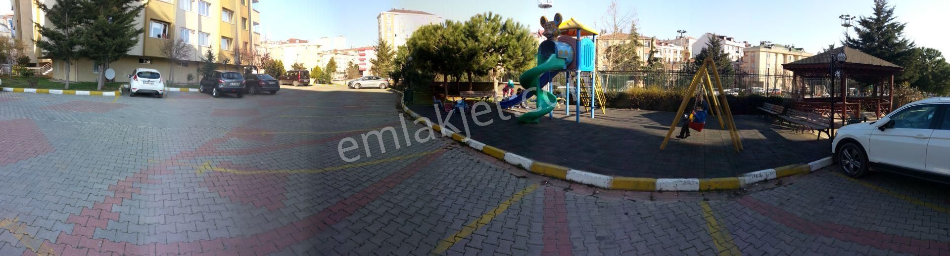 Ümraniye İstiklal Mahallesinde Site İçinde Satılık 3+1 Daire - Görsel 3