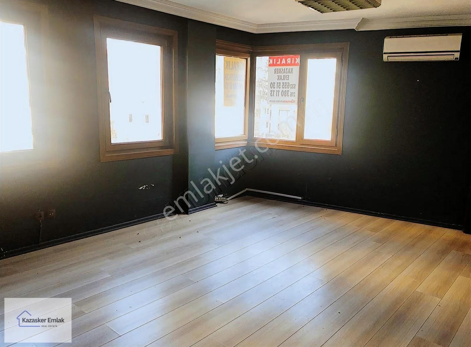 Kazaskerde Caddeye Cepheli Ofis