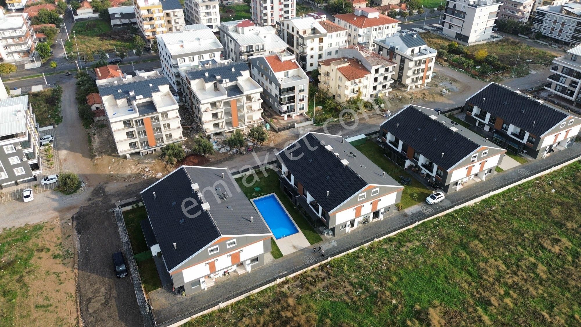 Akhisar Reşatbey'de Satılık Yüzme Havuzlu Triplex Sıfır Villa - Görsel 32