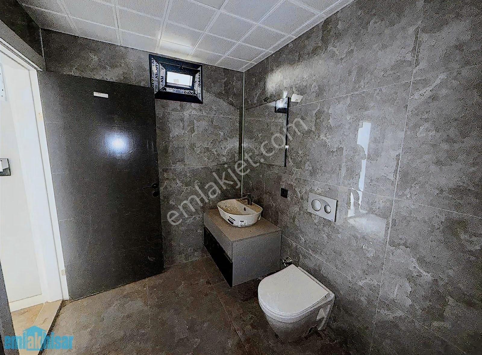 Akhisar Reşatbey'de Satılık Yüzme Havuzlu Triplex Sıfır Villa - Görsel 11