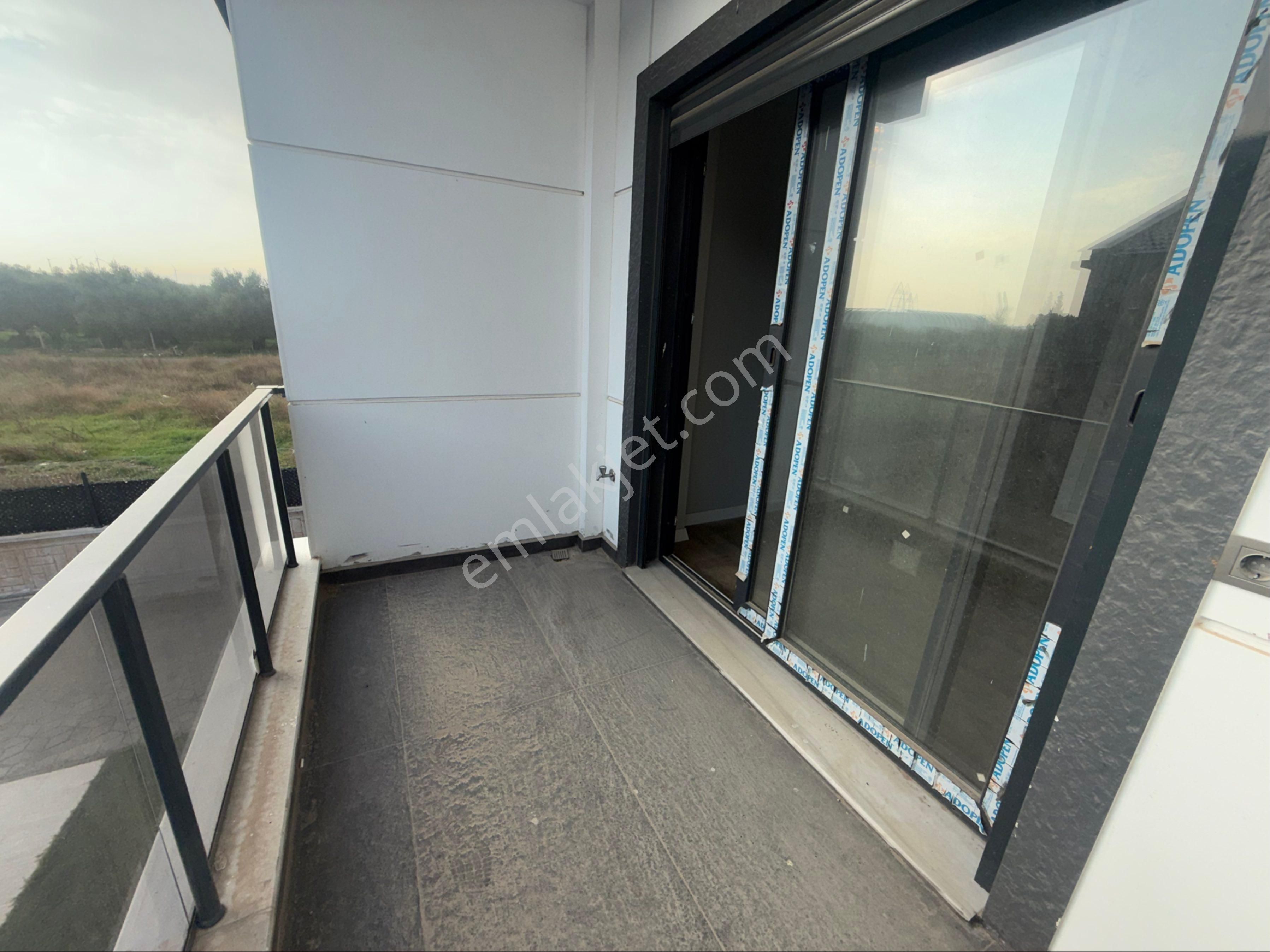 Akhisar Reşatbey'de Satılık Yüzme Havuzlu Triplex Sıfır Villa - Görsel 20