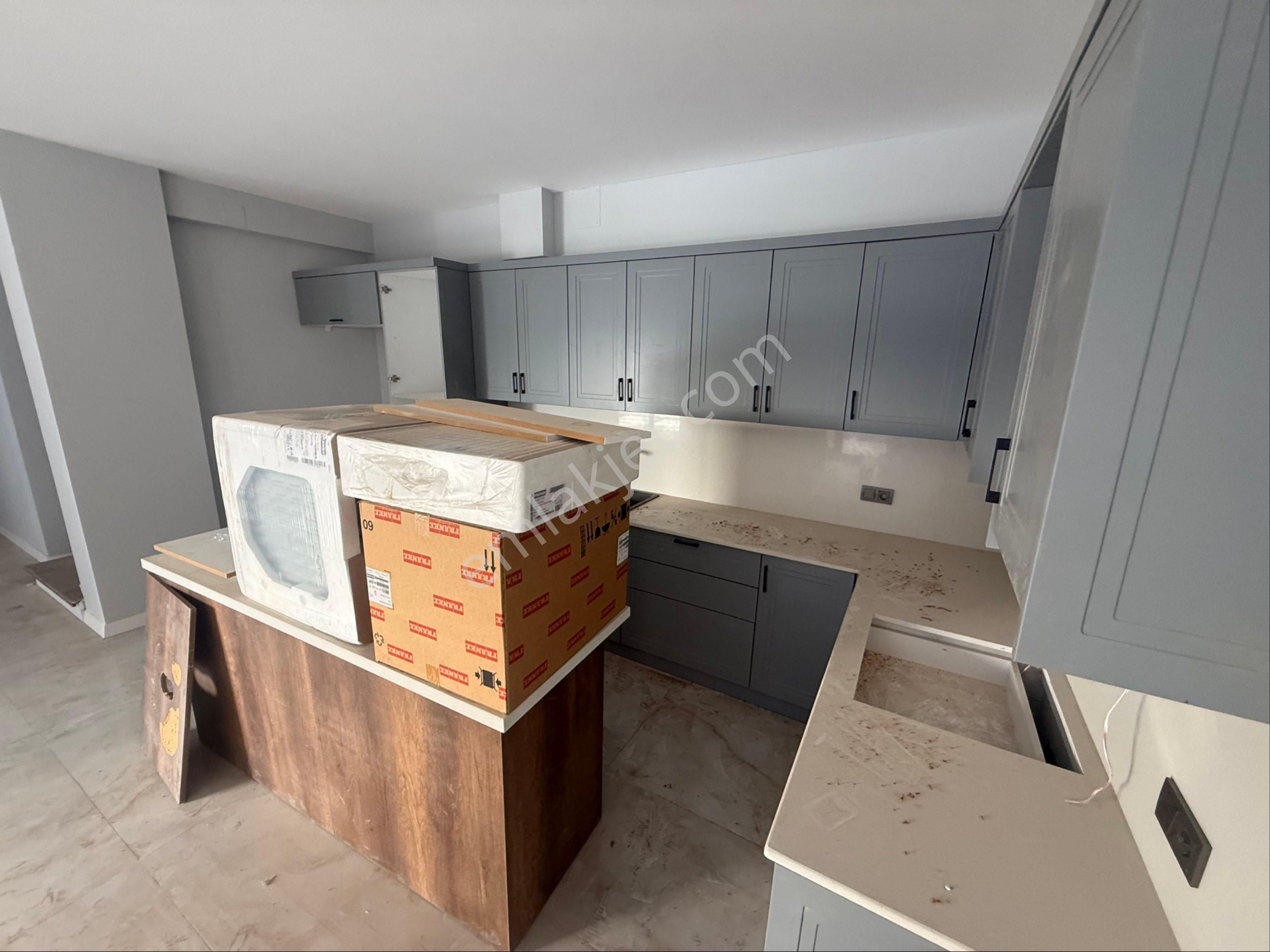 Akhisar Reşatbey'de Satılık Yüzme Havuzlu Triplex Sıfır Villa - Görsel 10