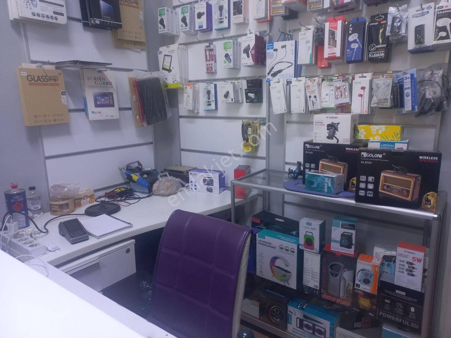 Y Dudullu Mahallesinde Cadde Üzerinde Devren Kiralık Cep Telefoncu Dükkanı - Görsel 9