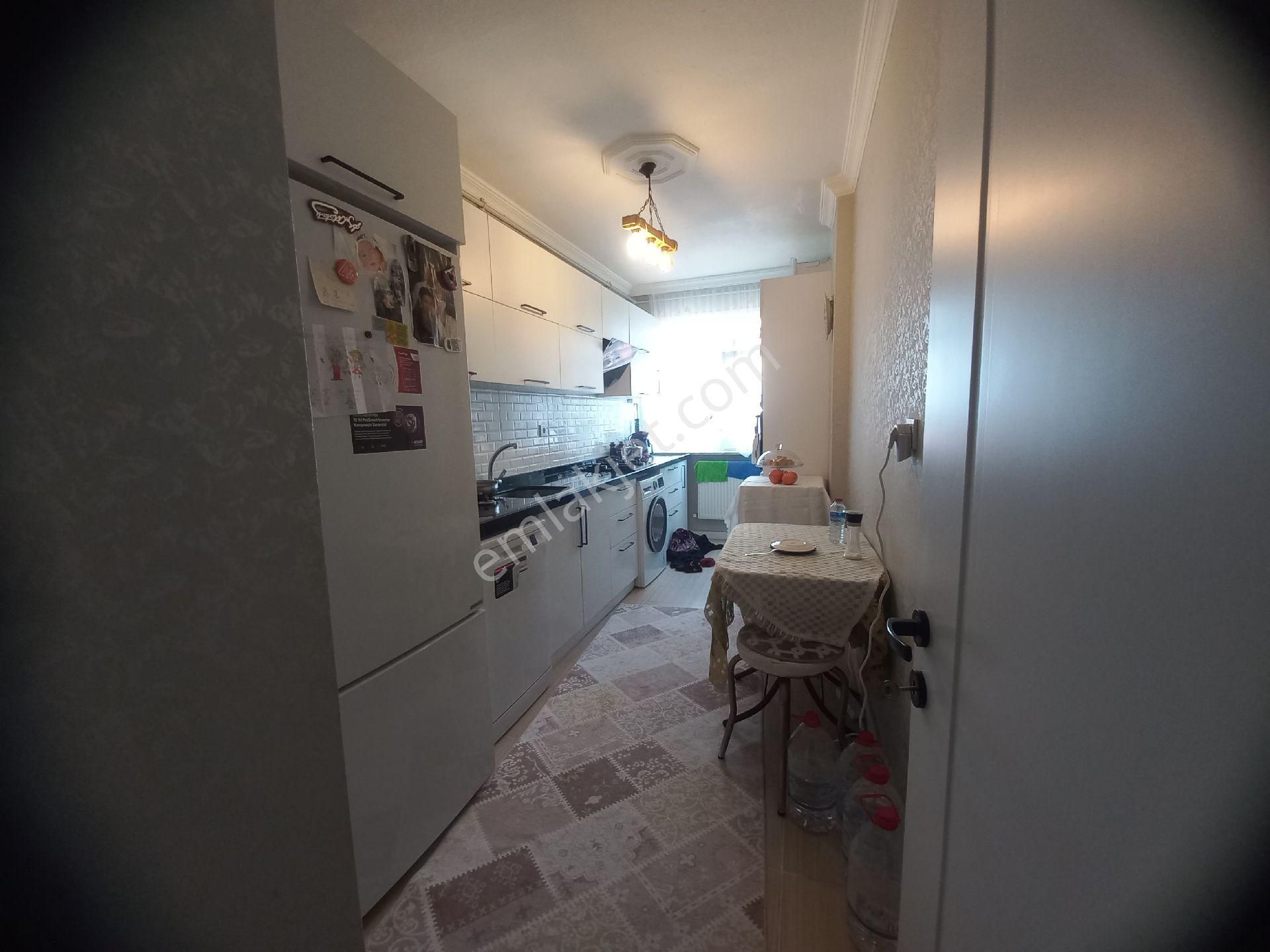 Cemil Meriç Mahallesinde Metro Ve Alemdağ Caddesine Çok Yakın Satılık Daire - Görsel 11