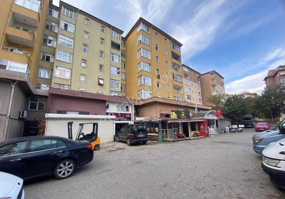 Ümraniye Alparslan Cami Karşısında 70m2 Satılık Dükkan