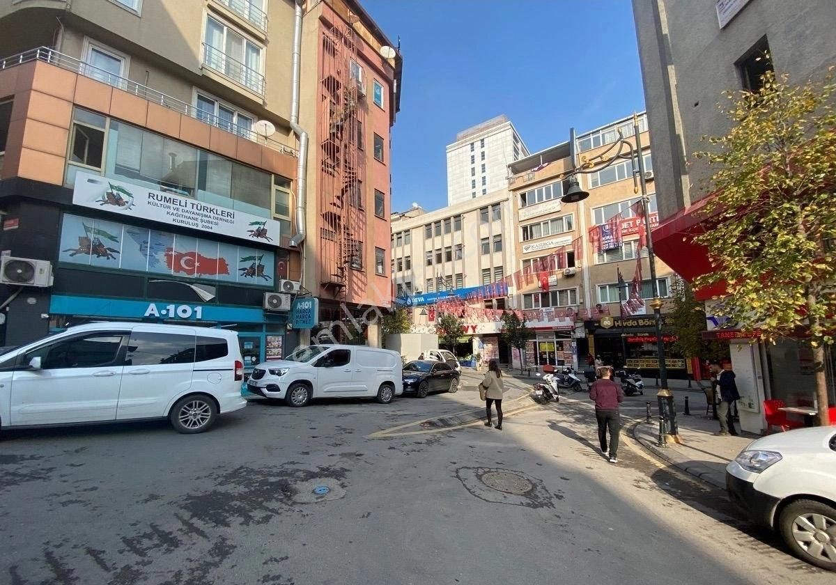 Kağıthane Metro Durağına 50m Mesafede 1+1 65 M2 Satılık Daire - Görsel 13
