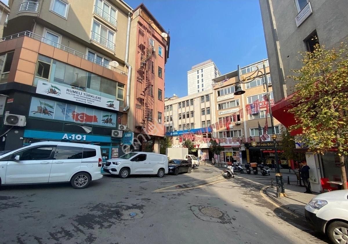 Kağıthane Metro Durağına 50m Mesafede 1+1 65 M2 Satılık Daire - Görsel 14