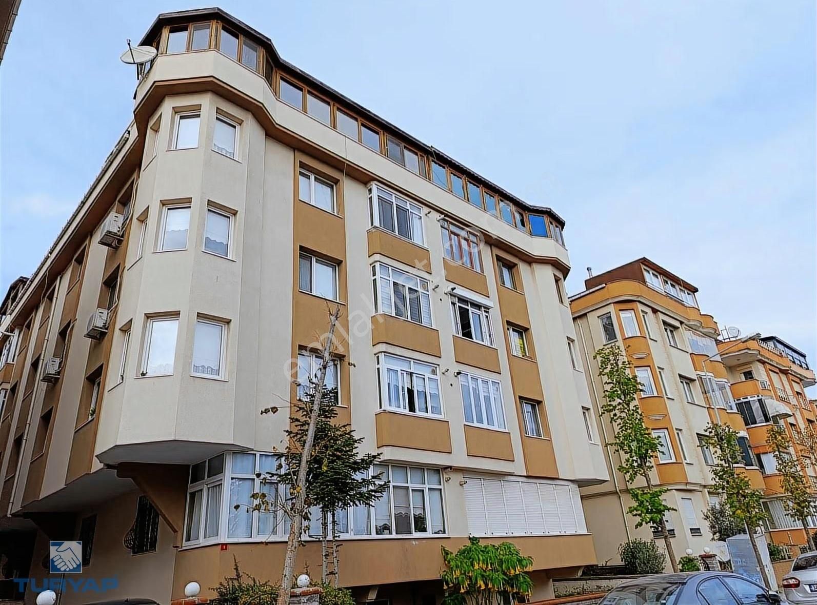 Büyükçekmece Fatih Mahallesi 3+1 Satılık Daire