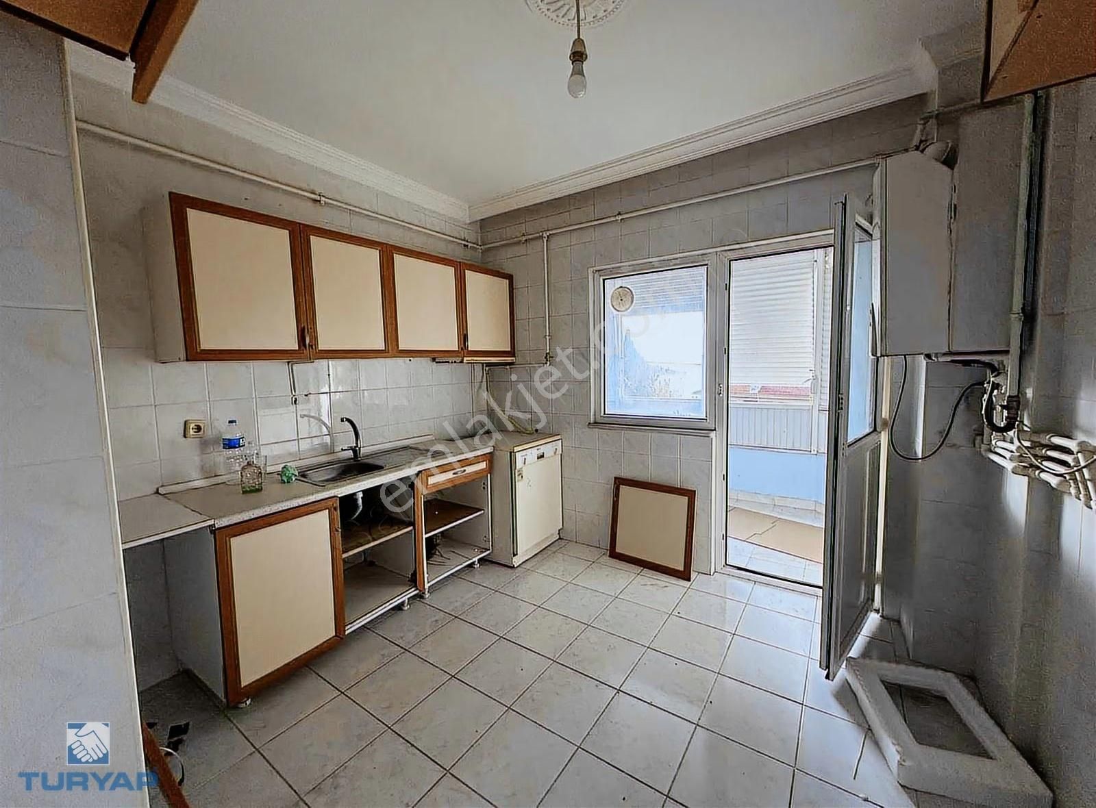 Pınartepe Mahalesin De Denz Manzaralı 2+1 Daire - Görsel 2
