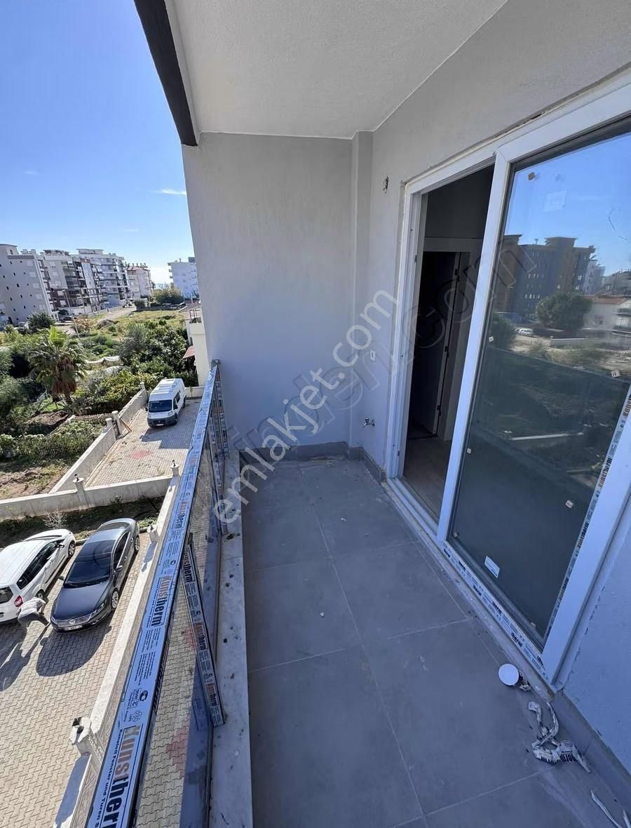 Merkezi Konumda Deniz Manzaralı Geniş 2+1 - Görsel 19