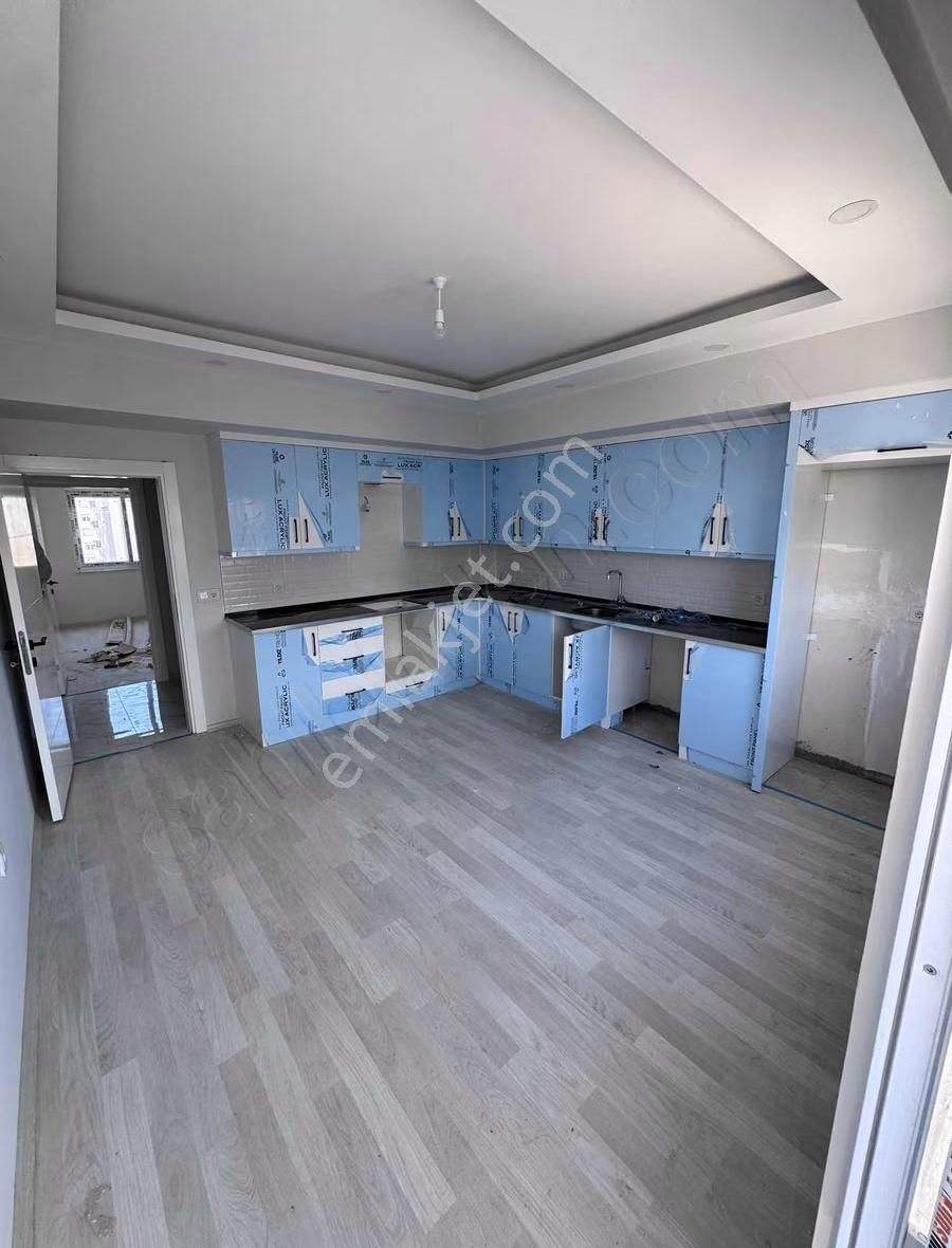 Merkezi Konumda Deniz Manzaralı Geniş 2+1 - Görsel 18