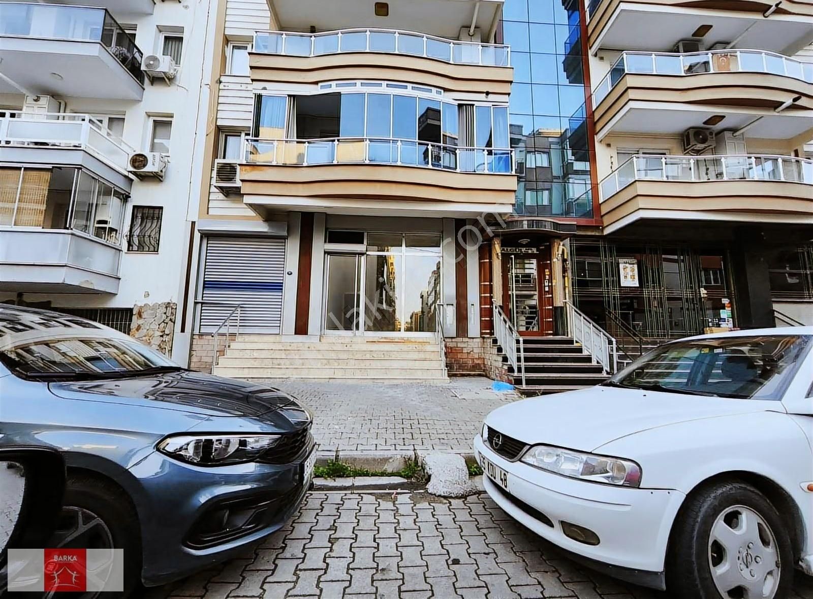 Cihat Kora Ve Demirköprü İzban Yakını Kiralık Dükkan