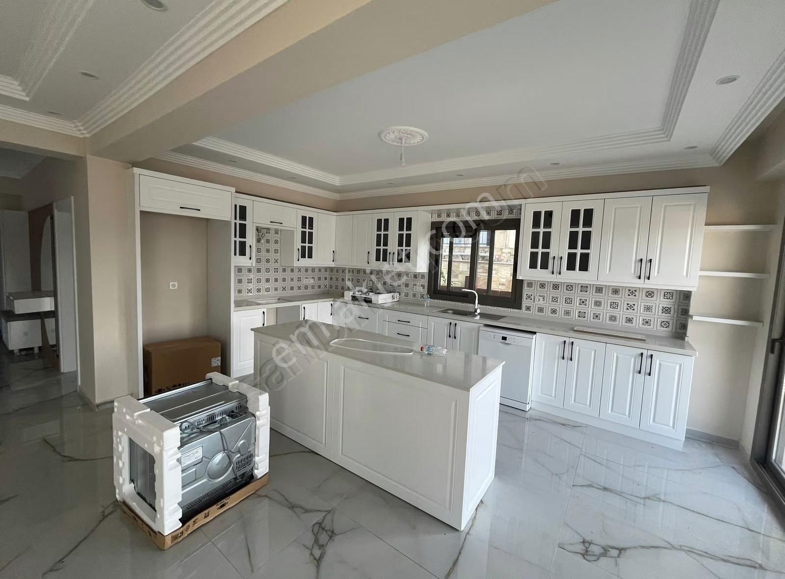 Canyurt Gayrimenkulden Full Deniz Manzaralı Havuzlu Villa - Görsel 17