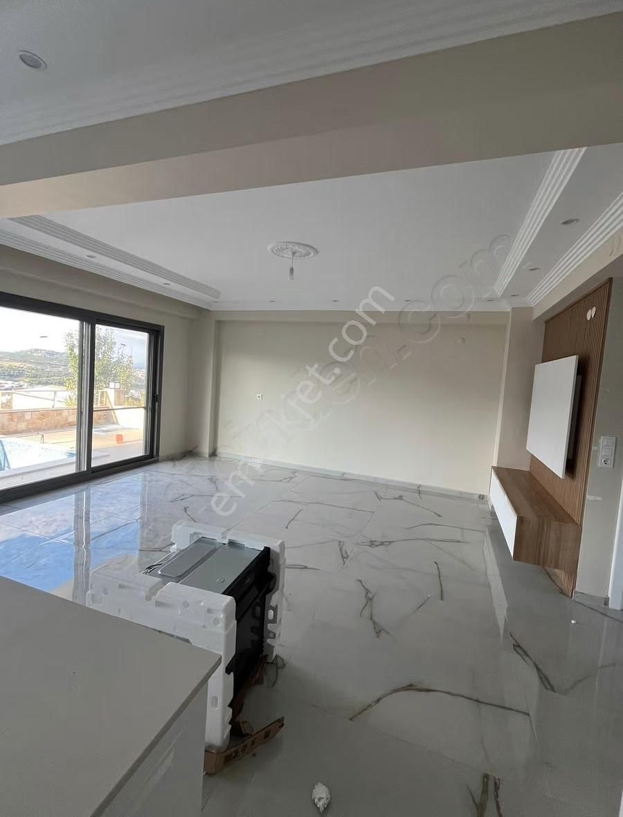 Canyurt Gayrimenkulden Full Deniz Manzaralı Havuzlu Villa - Görsel 15