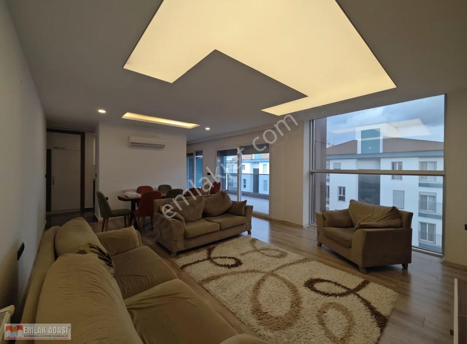 İkiçeşmelik Otogar Arkasında Eşyalı 3+1 Geniş Havuzlu Lüks Daire