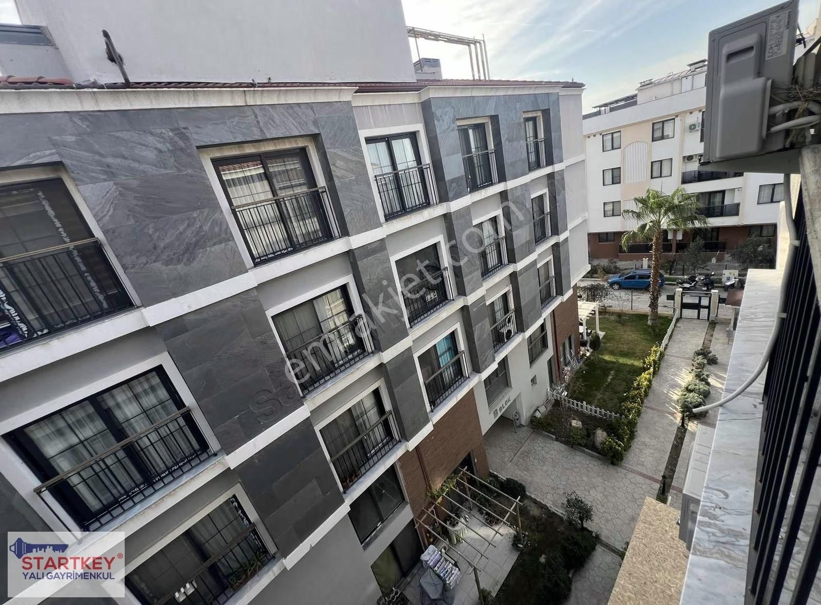 Seyrek Yücesoy Mahalle Sitesinde Satılık 1+1 Eşyalı Büyük Daire - Görsel 3