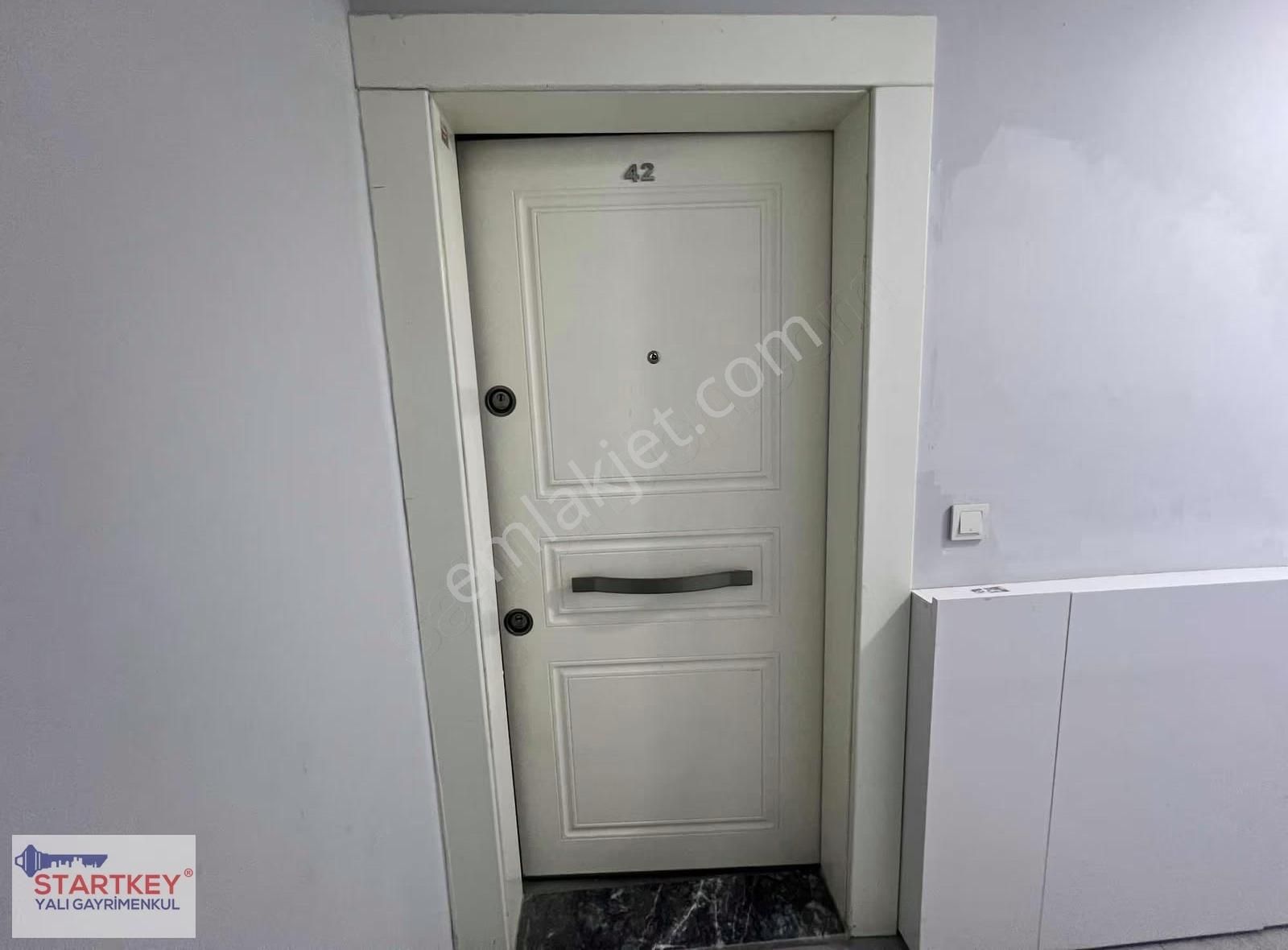 Seyrek Yücesoy Mahalle Sitesinde Satılık 1+1 Eşyalı Büyük Daire - Görsel 23