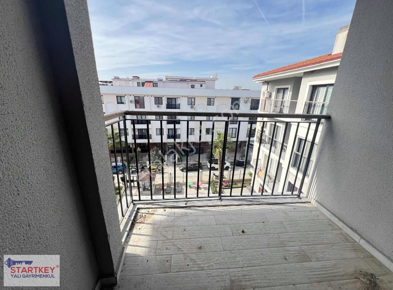 Seyrek Yücesoy Mahalle Sitesinde Satılık 1+1 Eşyalı Büyük Daire - Görsel 12